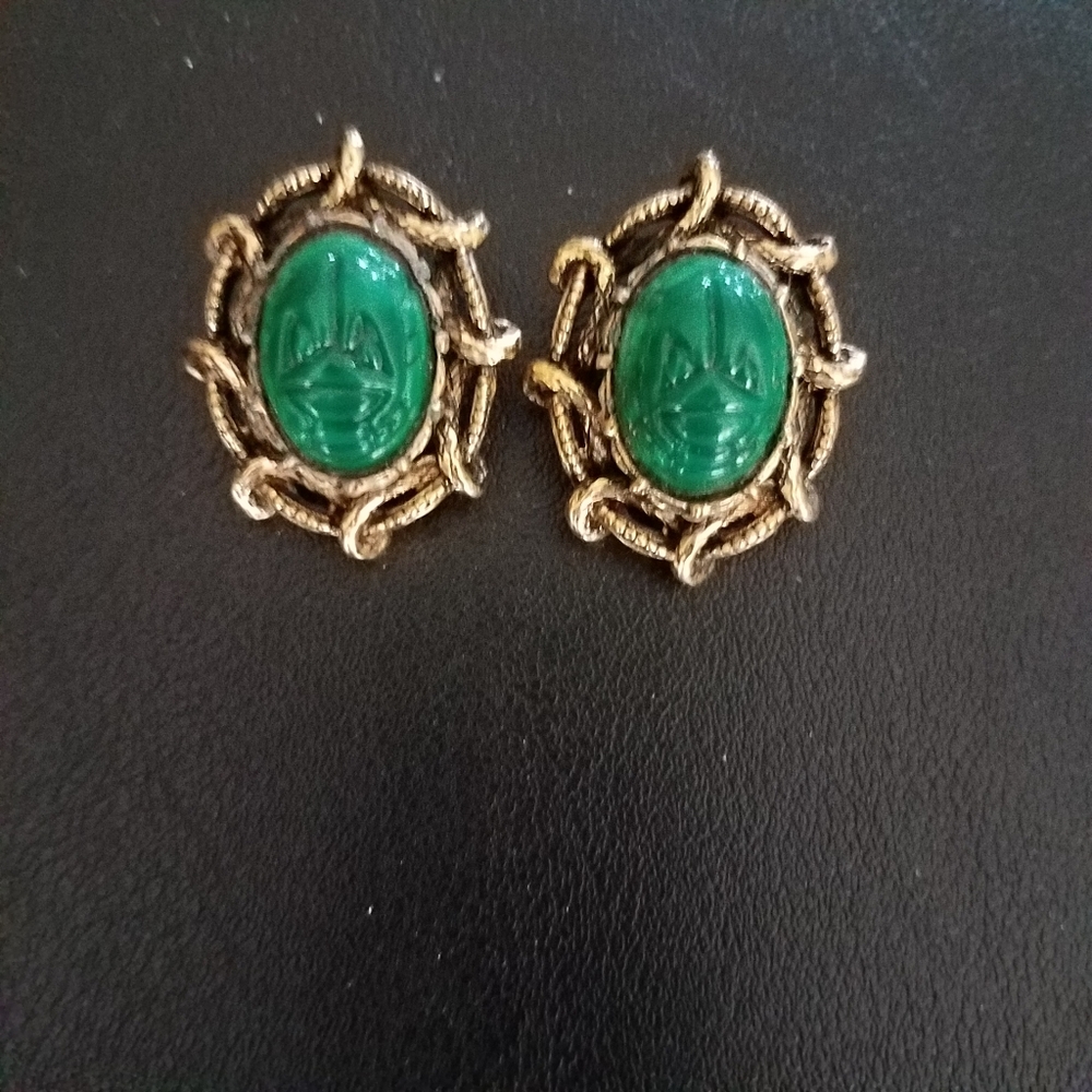 Vintage Clip on unique Earrings